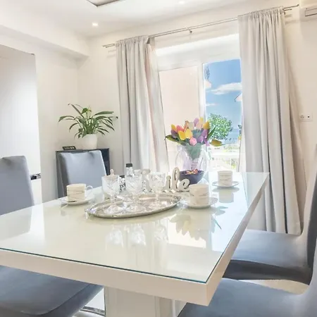 Apartment Apartman Antonia *
